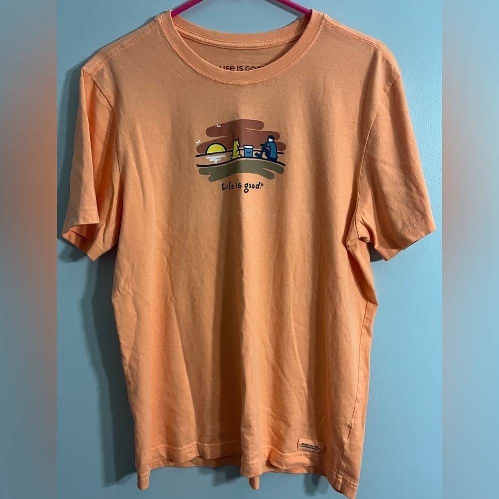 Life Is Good Size Men’s Medium Graphic Tshirt Orange/Coral
